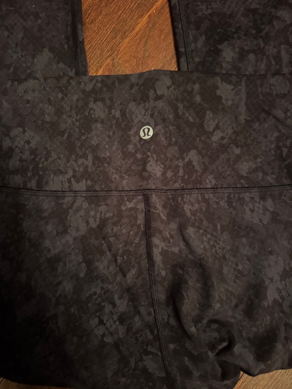 lululemon athletica Black Subtle Pattern Leggings - Picture 3 of 4